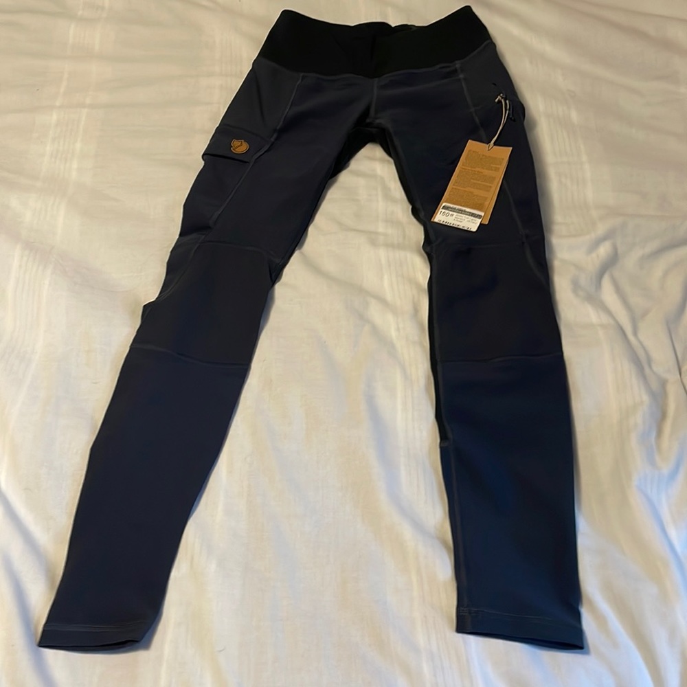 Fjall Raven leggings in xs